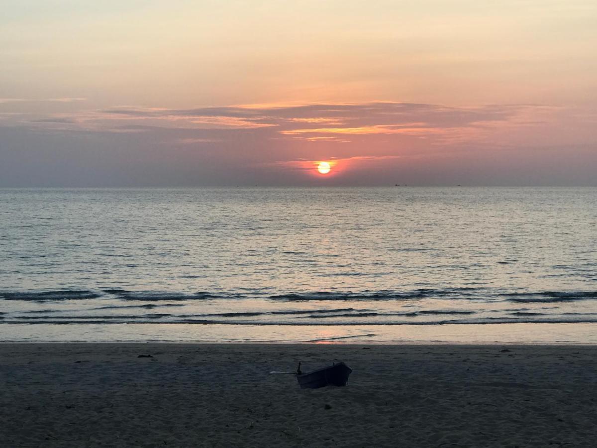 Walden Koh Lanta - Tiny Homes By The Sea Bagian luar foto