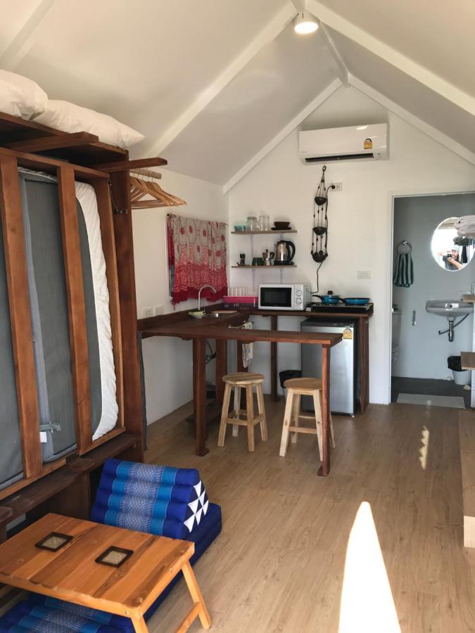 Walden Koh Lanta - Tiny Homes By The Sea Bagian luar foto