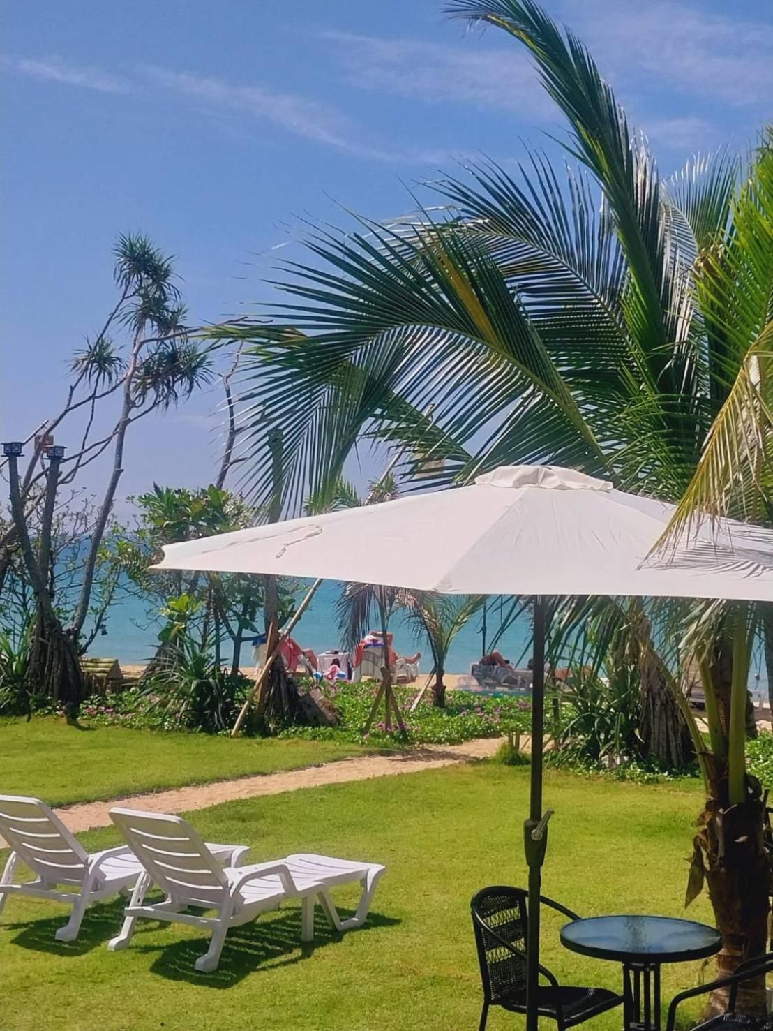 Walden Koh Lanta - Tiny Homes By The Sea Bagian luar foto