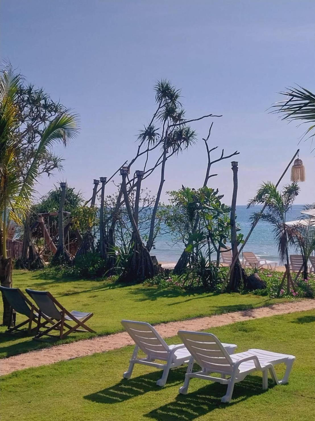Walden Koh Lanta - Tiny Homes By The Sea Bagian luar foto