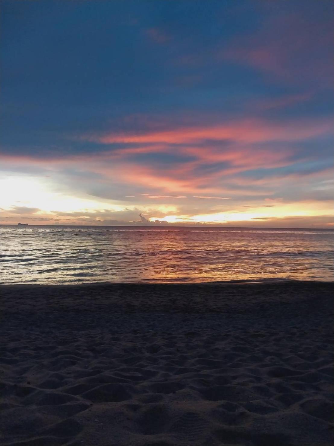 Walden Koh Lanta - Tiny Homes By The Sea Bagian luar foto