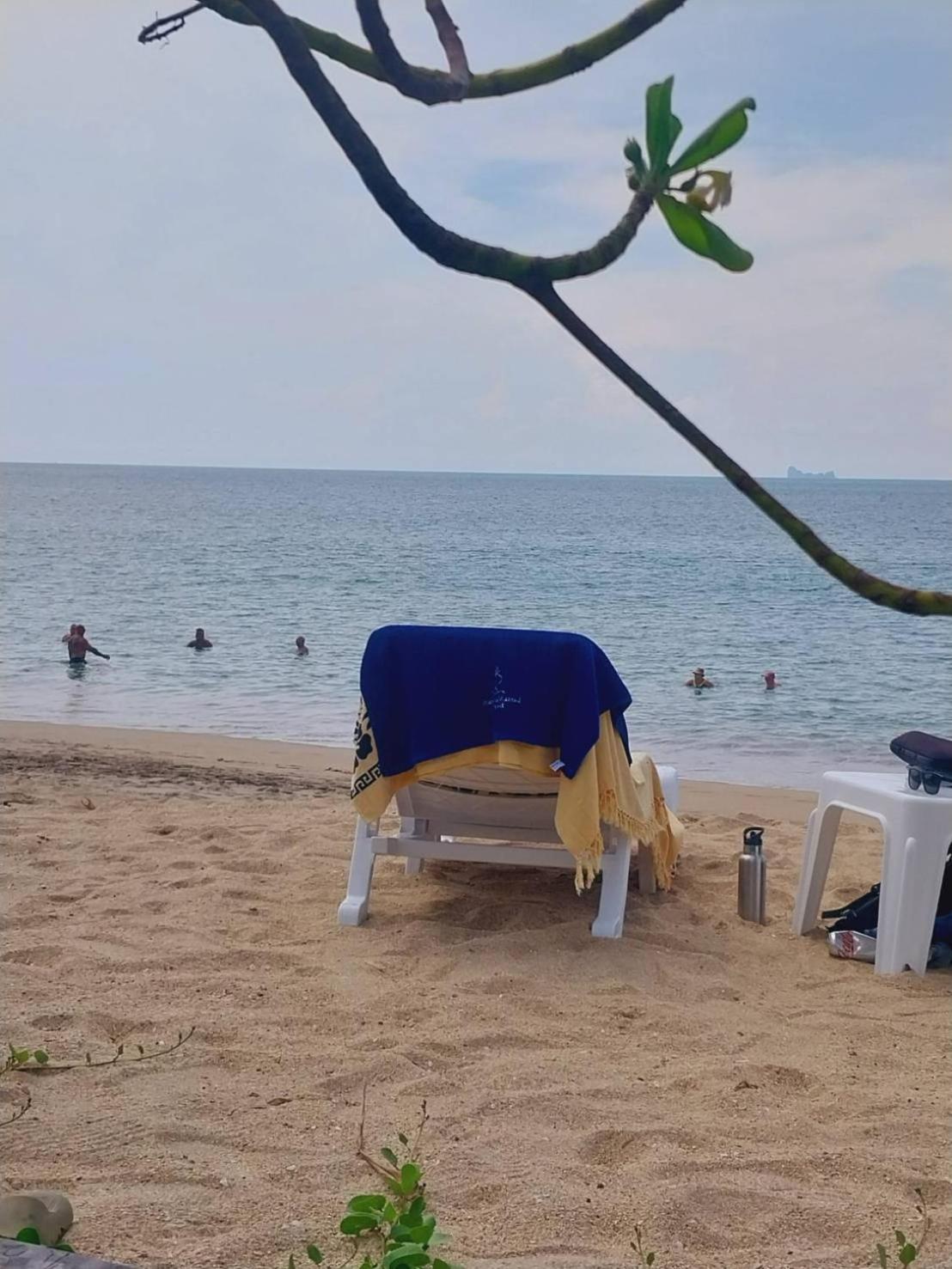 Walden Koh Lanta - Tiny Homes By The Sea Bagian luar foto