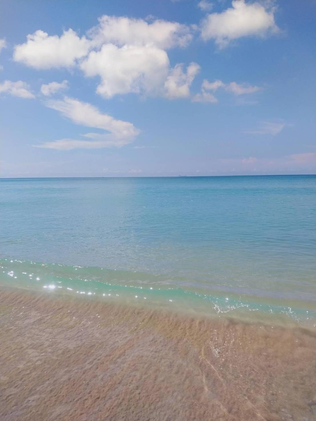 Walden Koh Lanta - Tiny Homes By The Sea Bagian luar foto