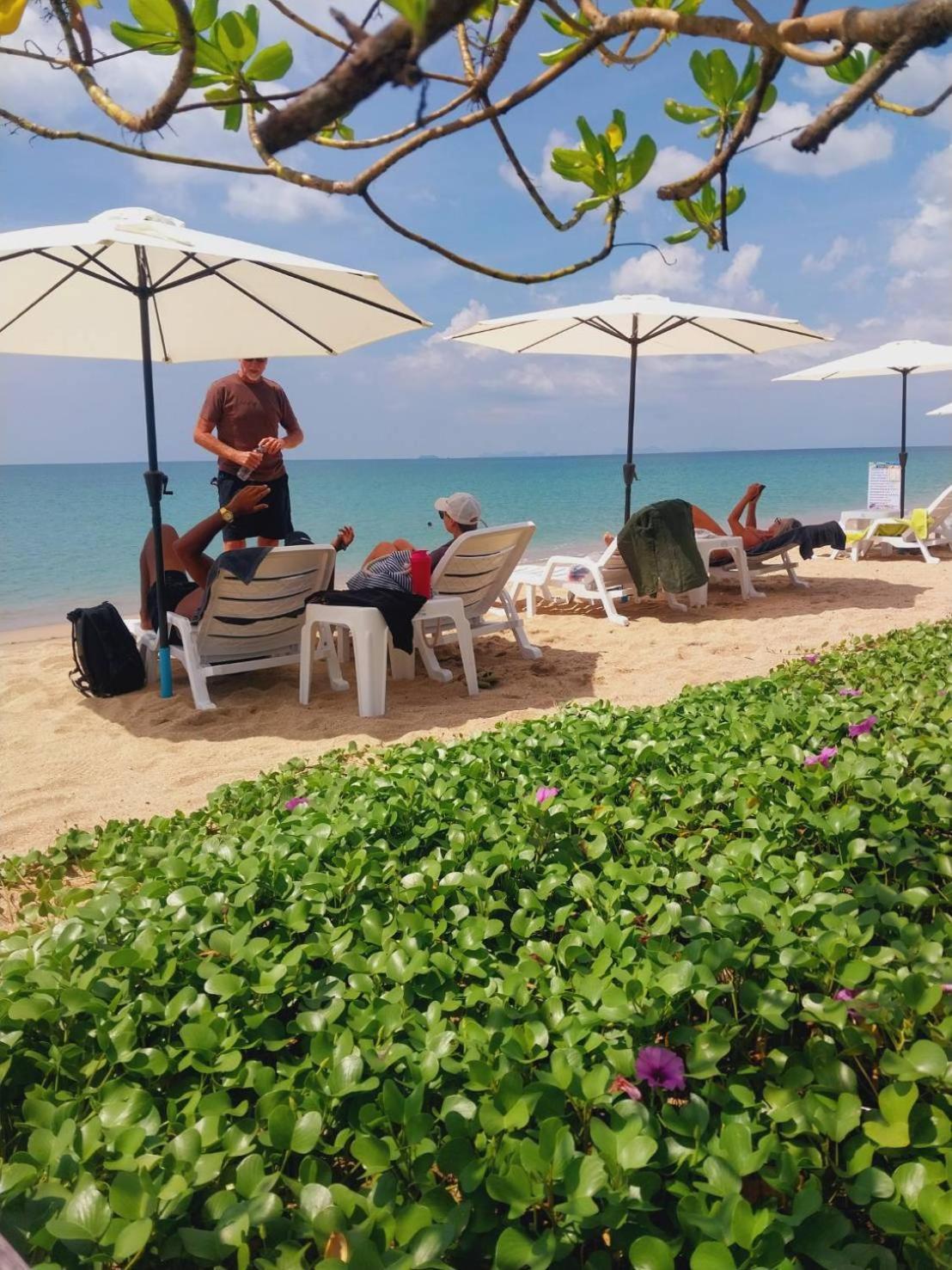 Walden Koh Lanta - Tiny Homes By The Sea Bagian luar foto