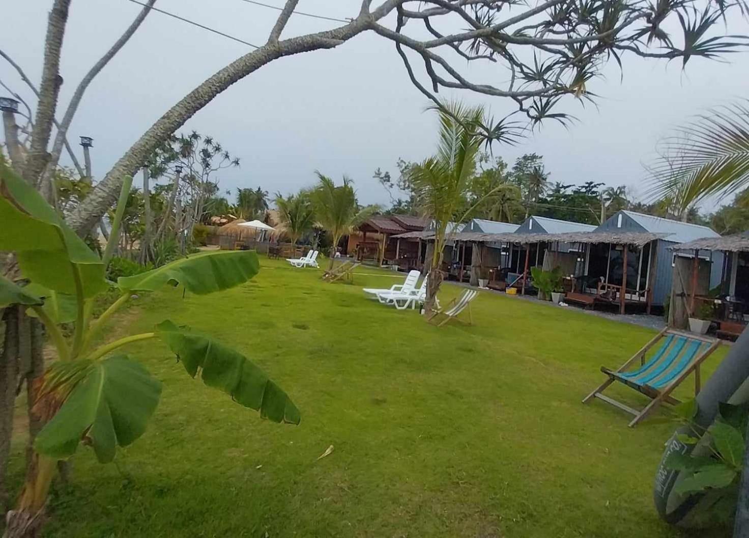 Walden Koh Lanta - Tiny Homes By The Sea Bagian luar foto
